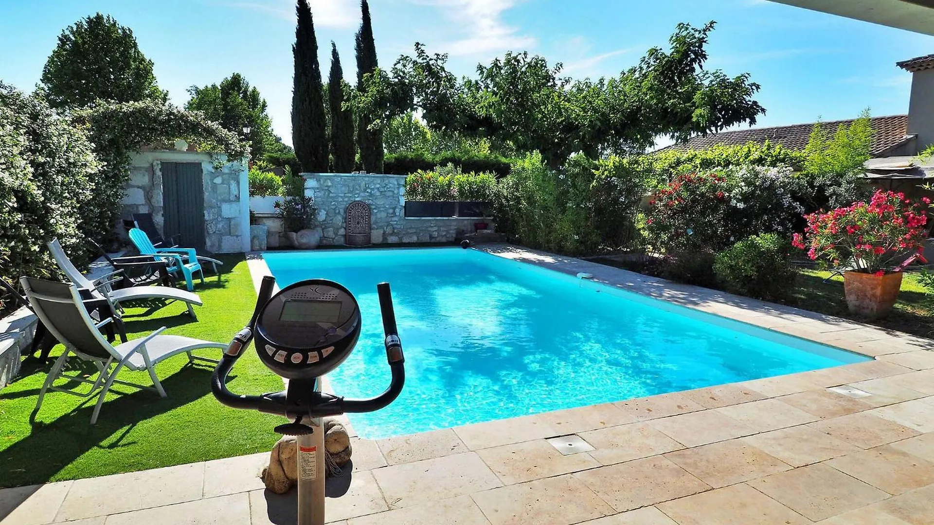 Zebre Villa Eyragues