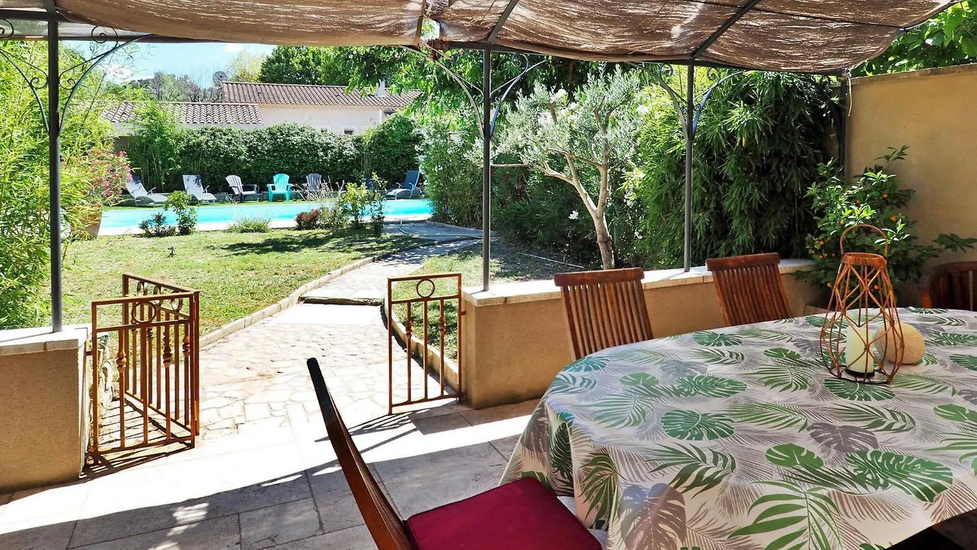 Zebre Villa Eyragues Holiday home