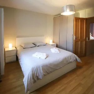 Hébergement de vacances Maison Tendance Avec Jardin, Centre Village, Alpilles, Familles, Eyragues