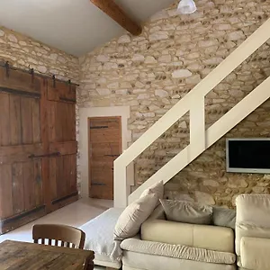 Appartement Cecile - Campagne Avec Piscine Commune -, Eyragues